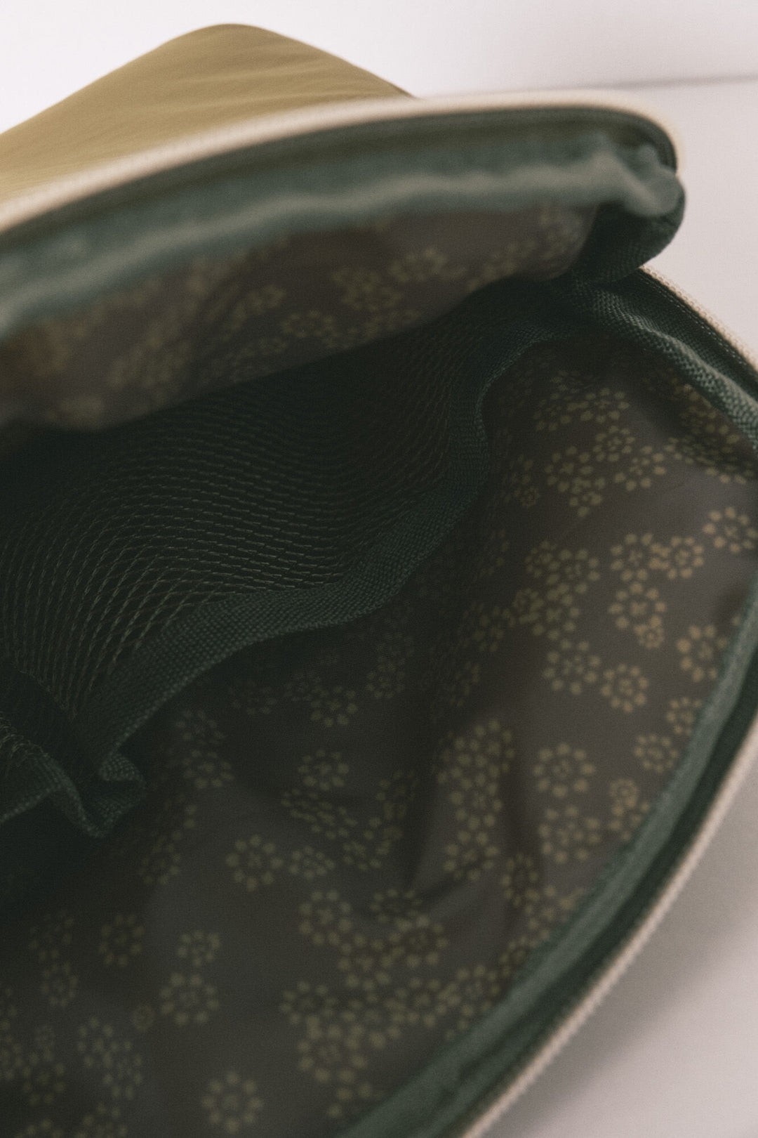 VANITY CASE - Light Khaki