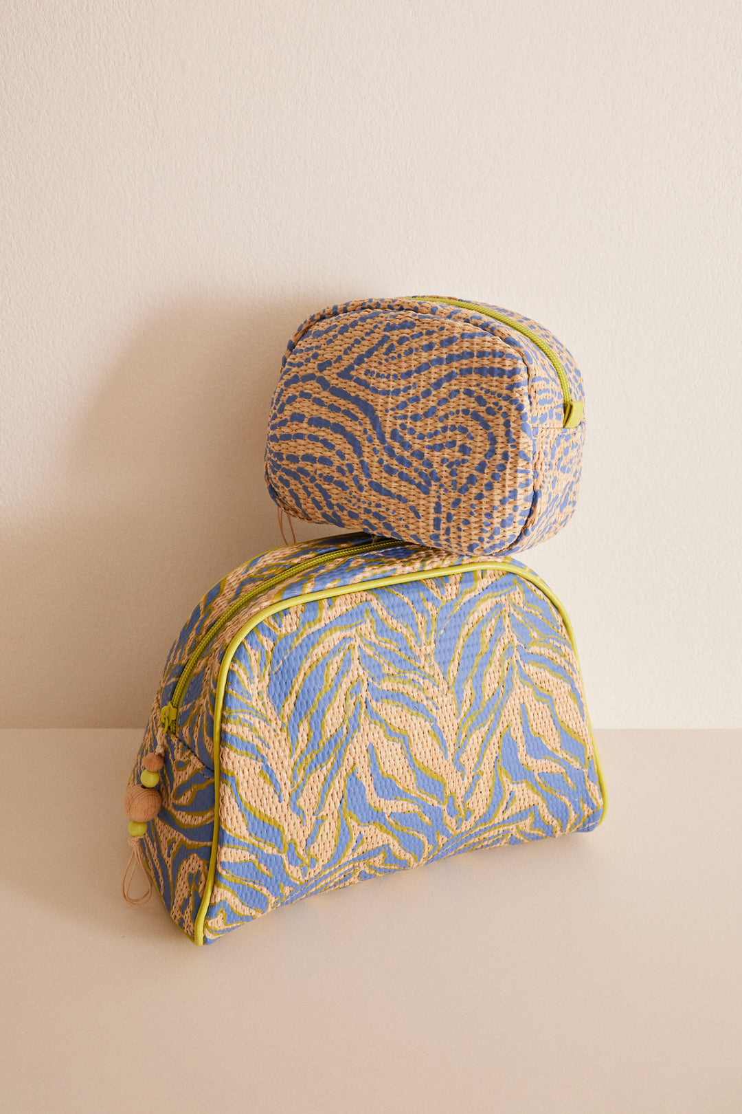 Medium zebra raffia vanity case - Sand