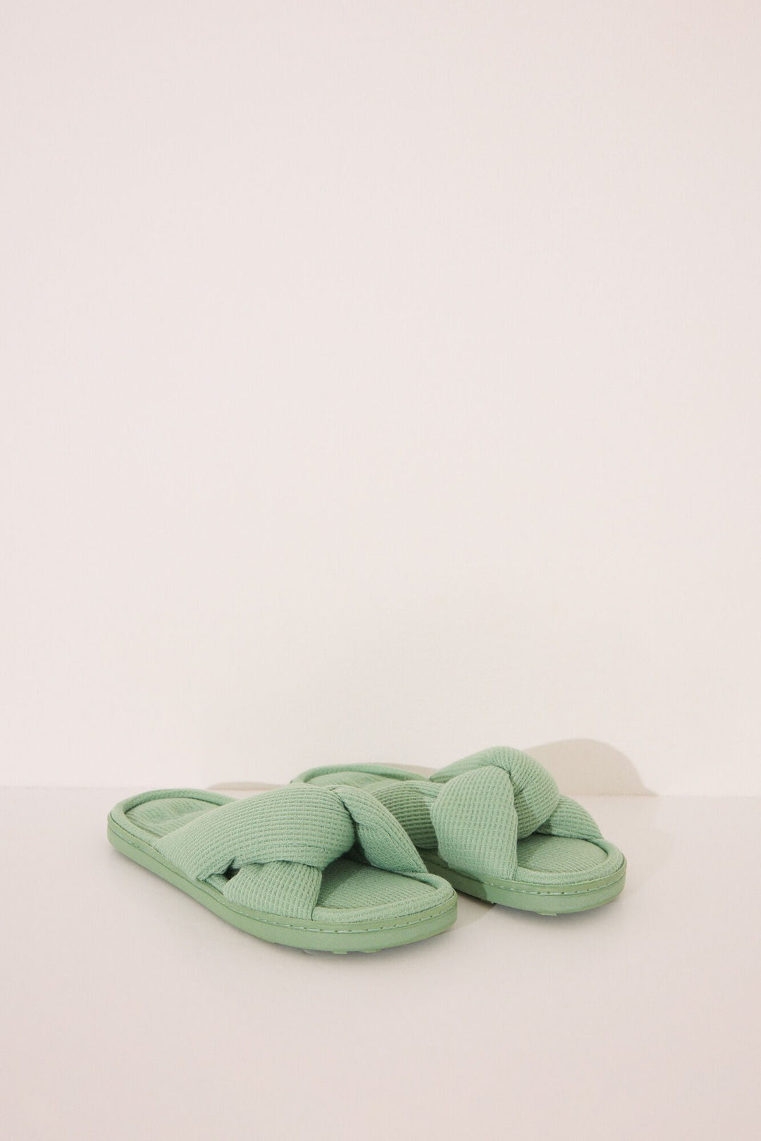 OPEN SHOWER SLIPPERS - Green