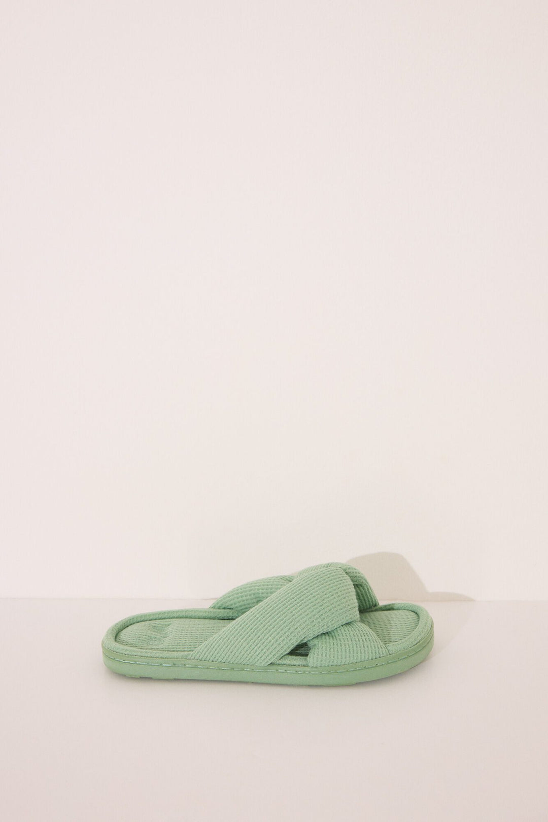 OPEN SHOWER SLIPPERS - Green