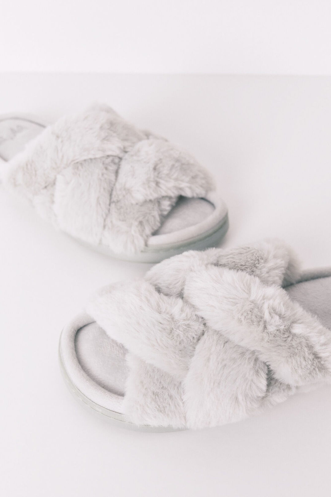 OPEN SHOWER SLIPPERS - Green
