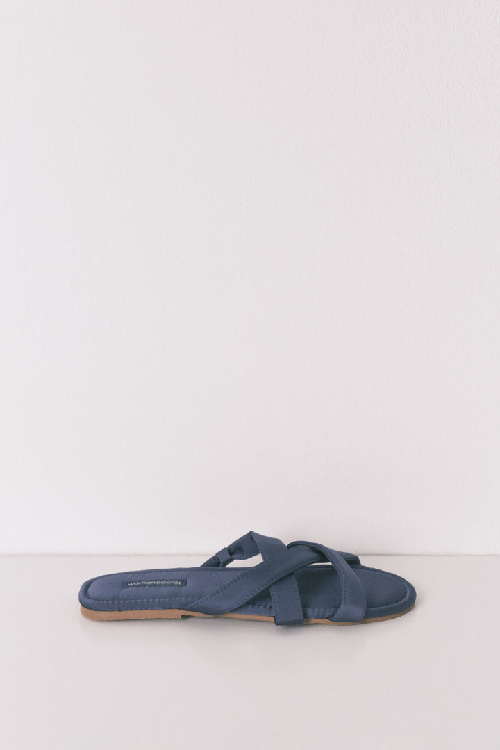SLIPPERS - Light Blue