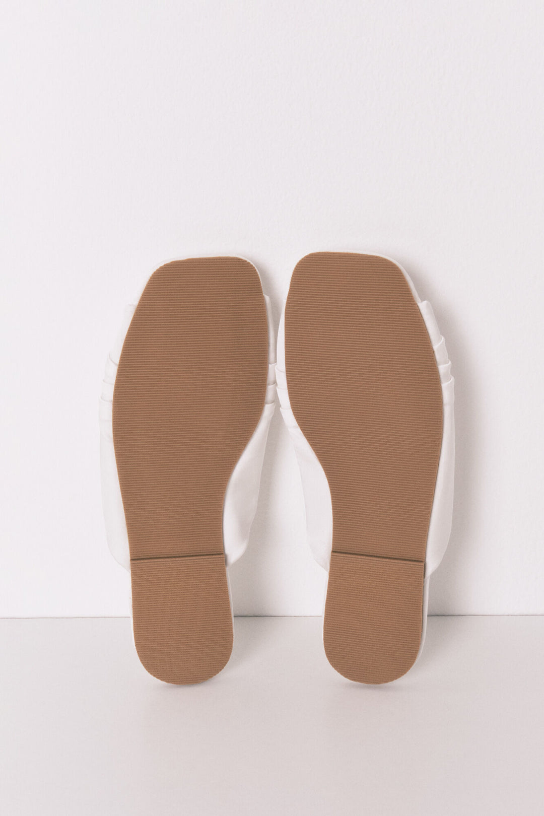 SLIPPERS - Ivory