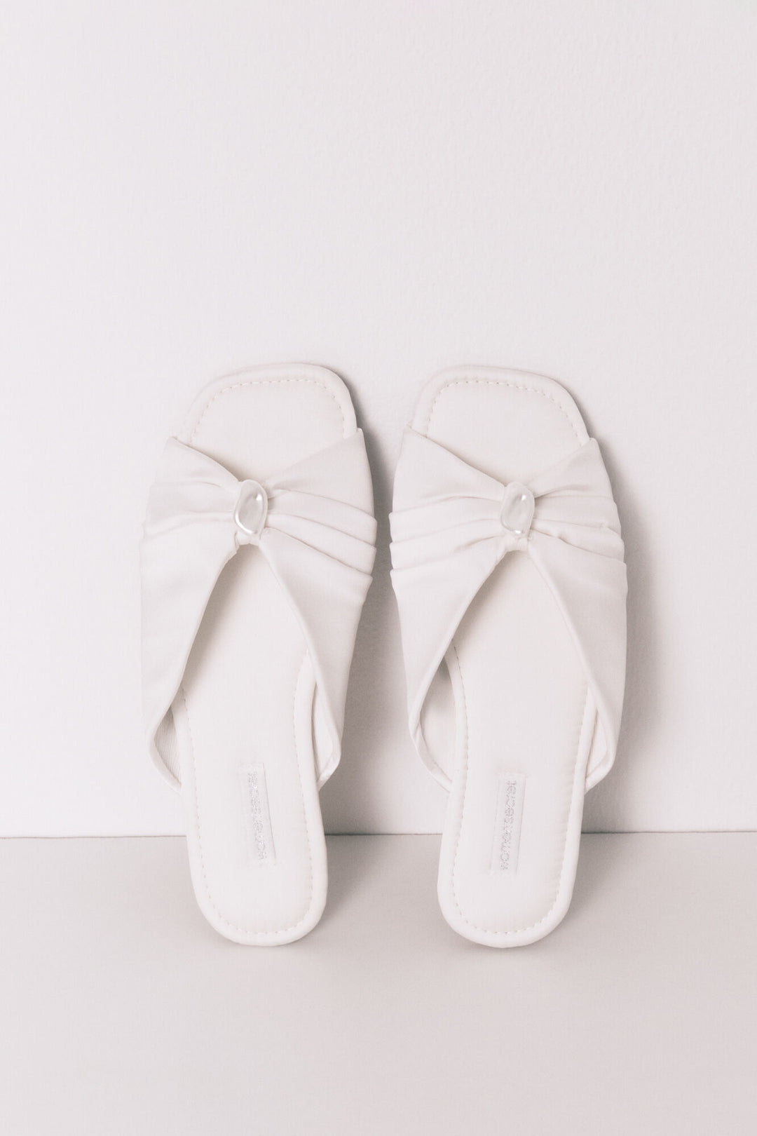 SLIPPERS - Ivory