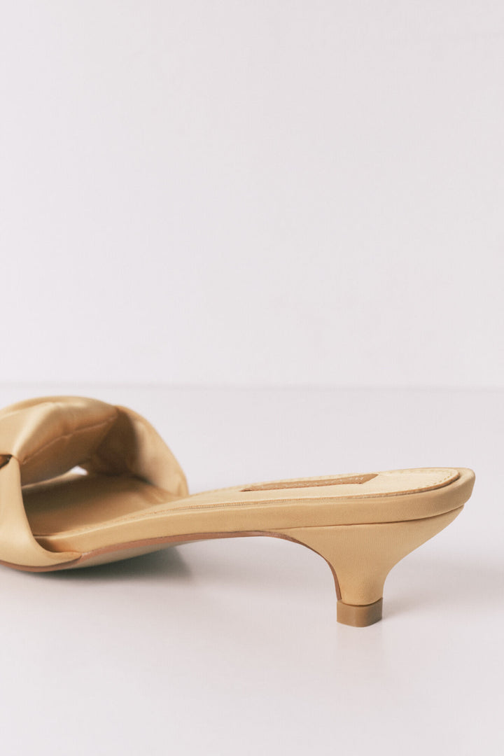 SHOES - Gold Mustard