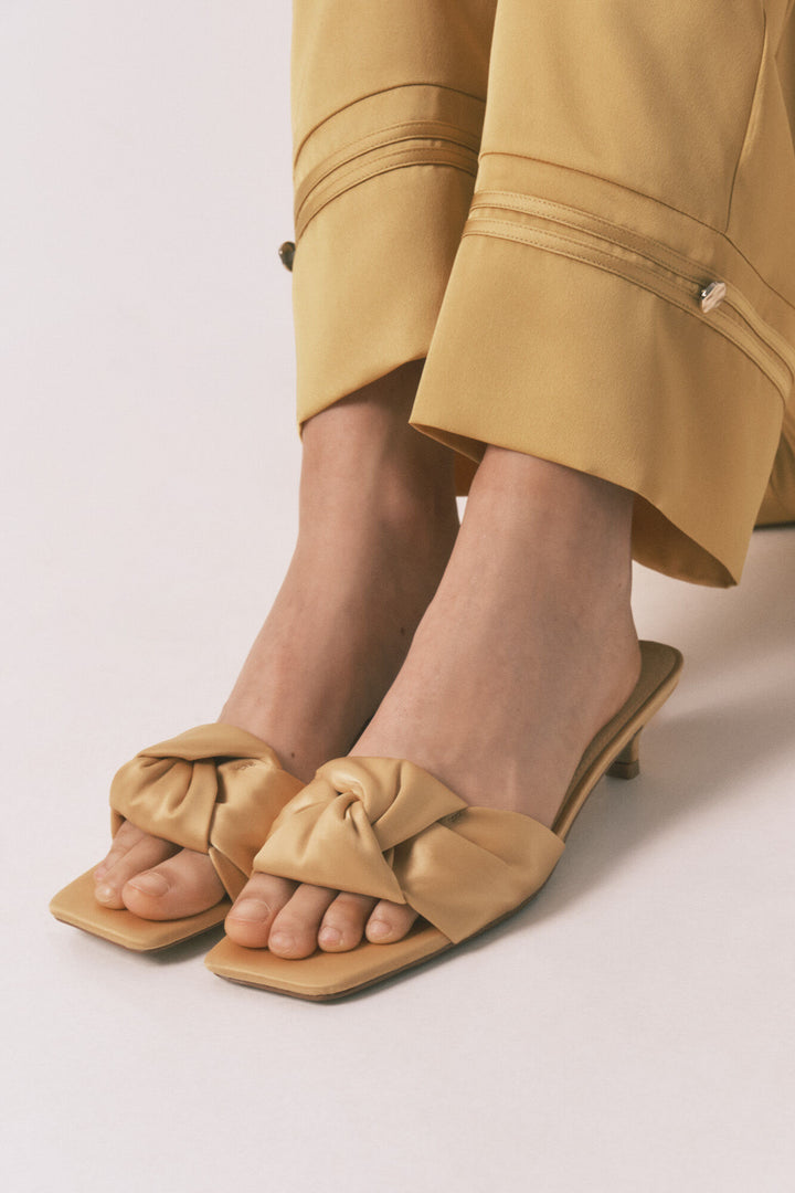 SHOES - Gold Mustard