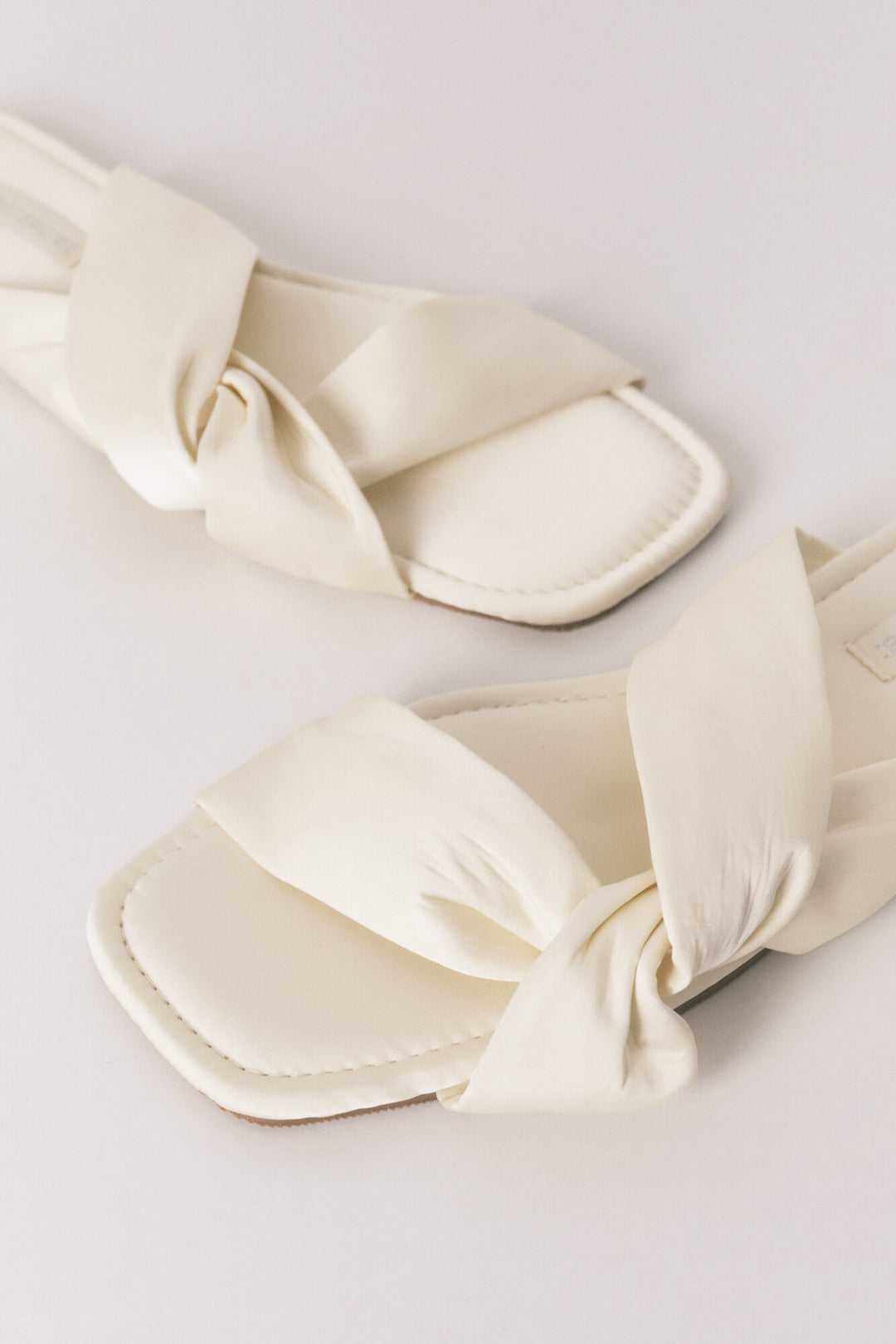 SLIPPERS - Yellow