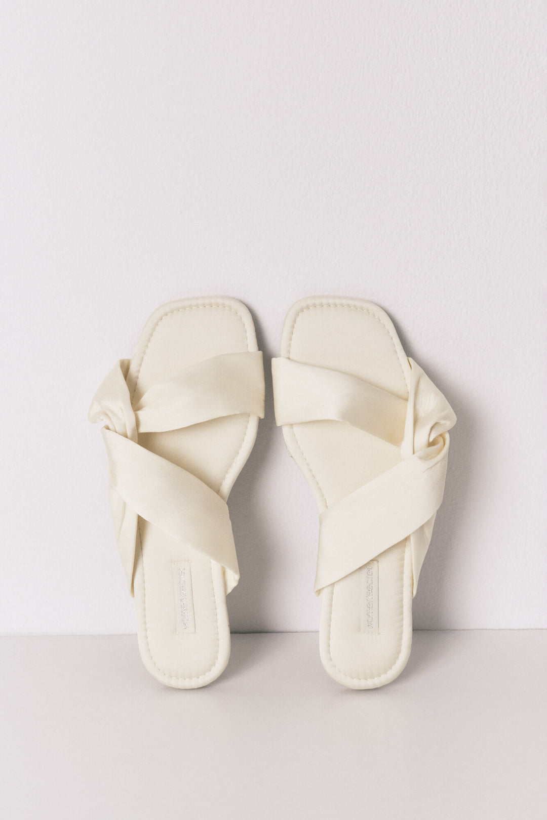 SLIPPERS - Yellow