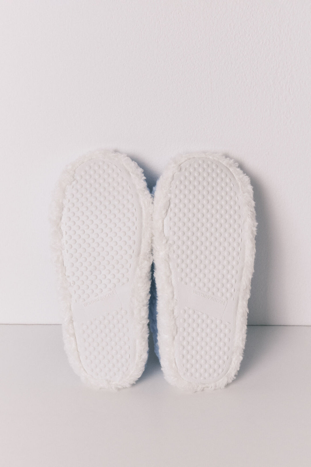 SLIPPERS - Medium Blue