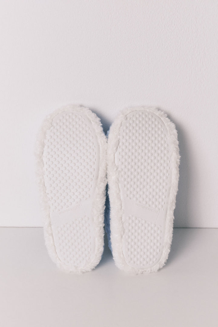 SLIPPERS - Medium Blue