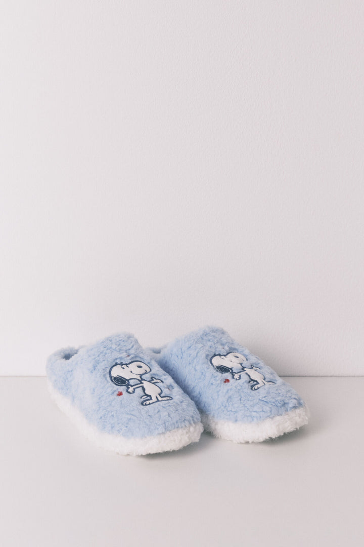 SLIPPERS - Medium Blue