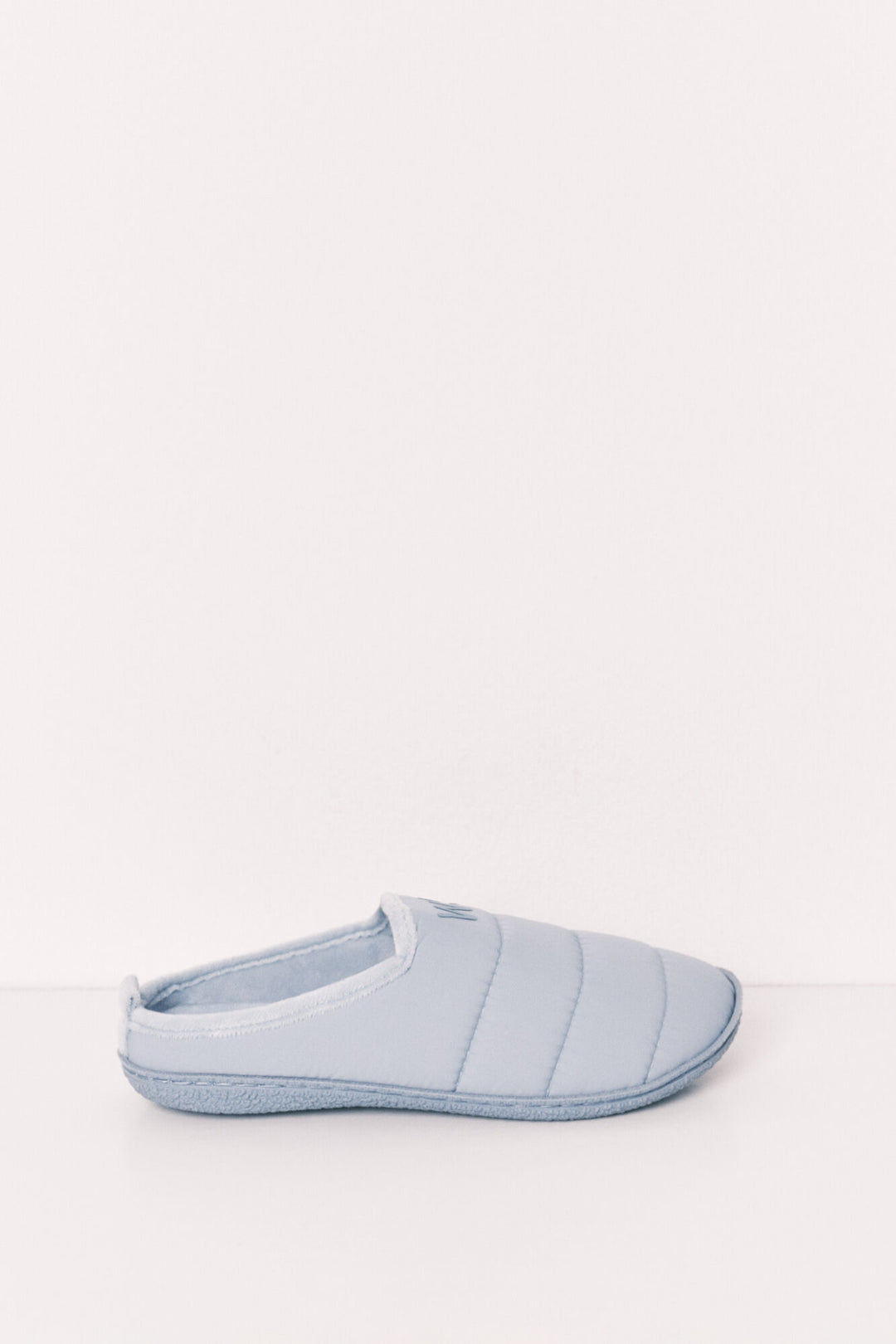 SLIPPERS - Light Blue