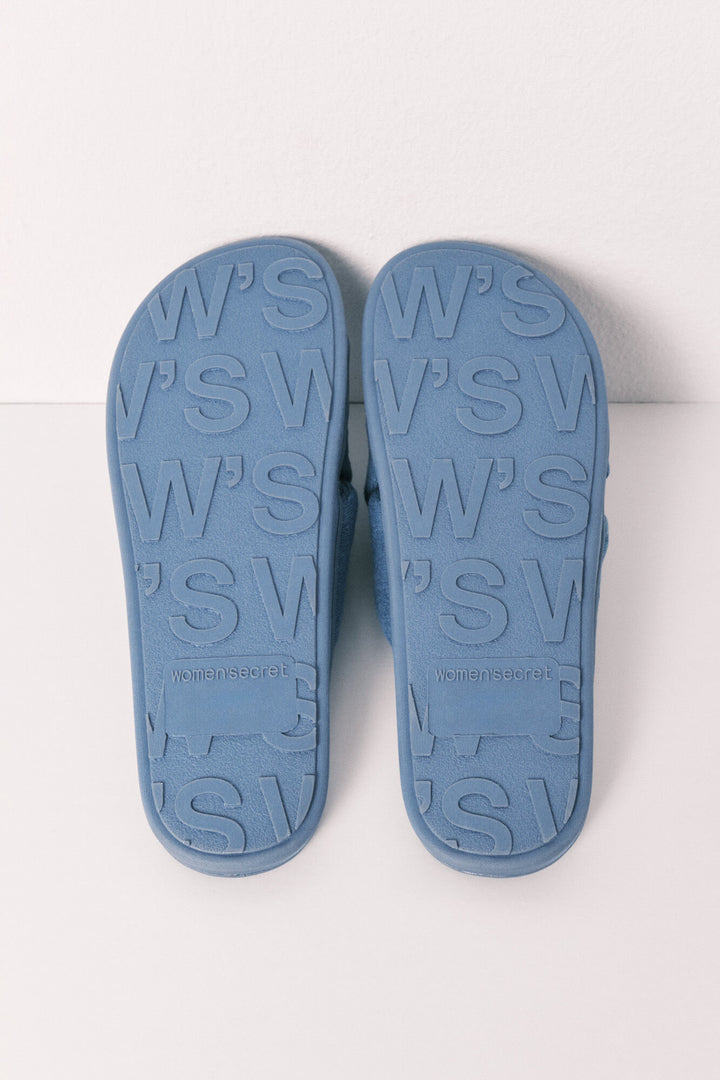 SLIPPERS - Light Blue