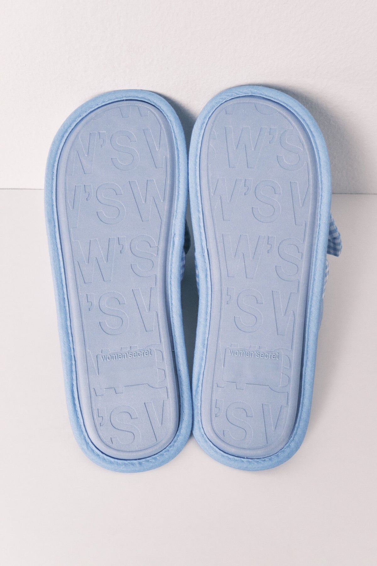 SLIPPERS - Light Blue