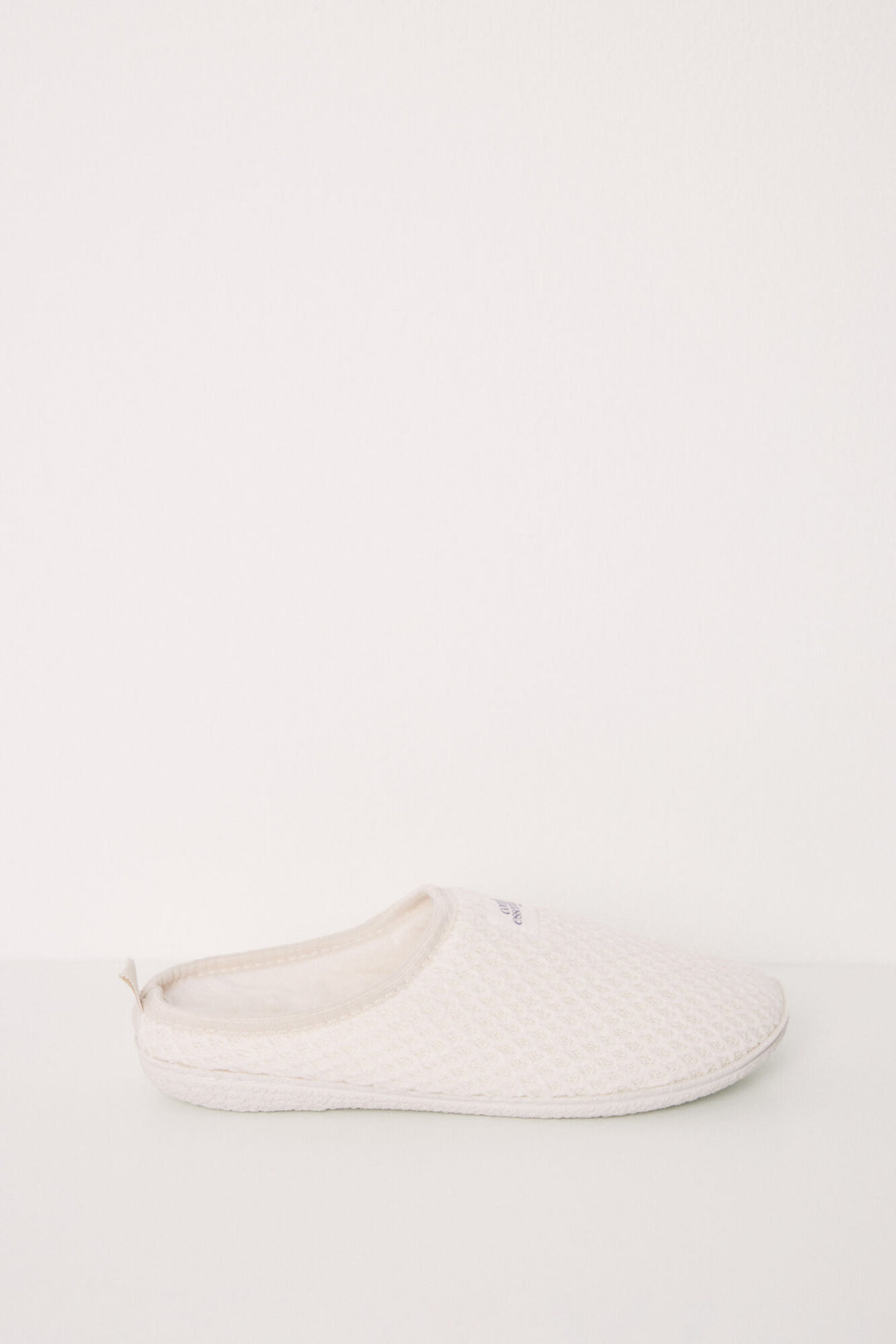 Ivory chenille house slippers - Ivory