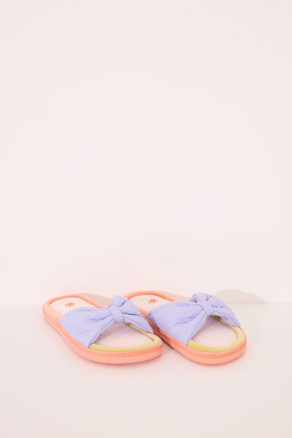 Open Shower Slippers - White Print
