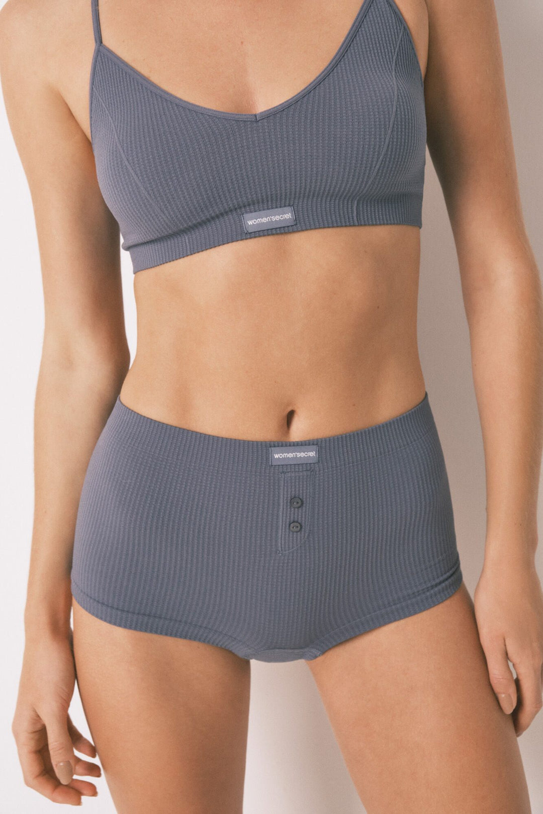 SHORT - Light Blue
