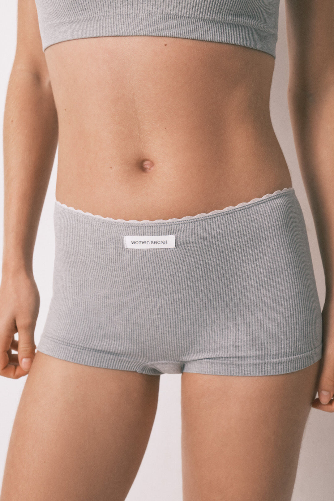 BRIEF - Medium Grey