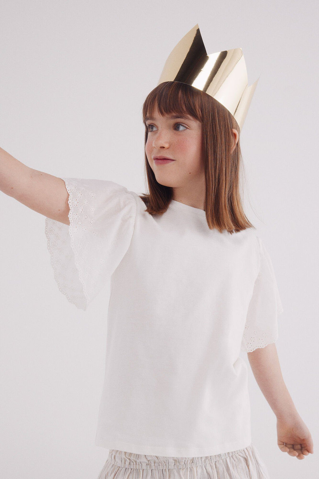 Spring Field T-shirts - White