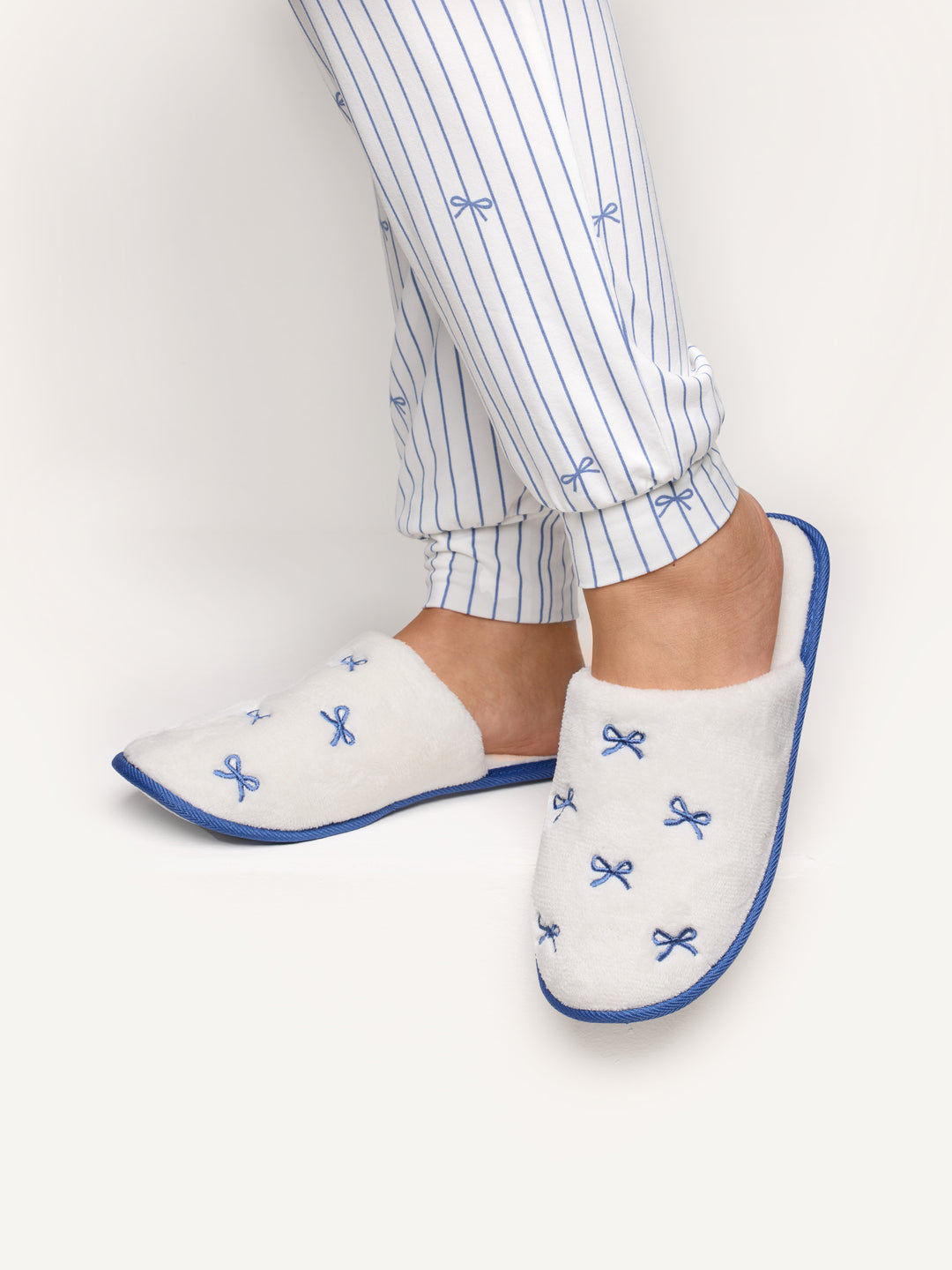 Slippers - Almond