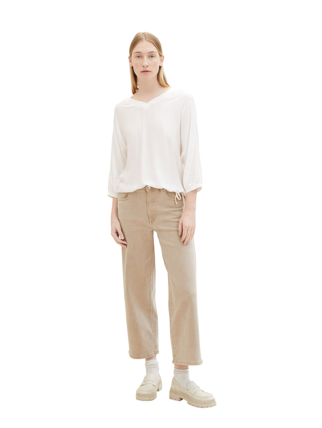7/8-sleeved shirt with a V-neckline - White