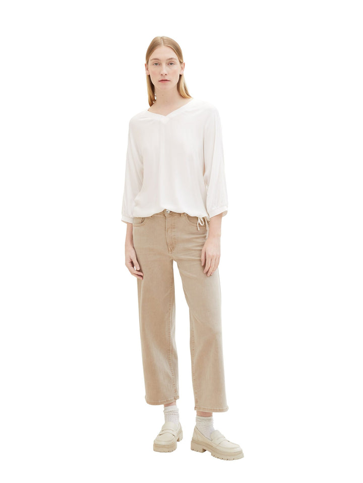 7/8-sleeved shirt with a V-neckline - White