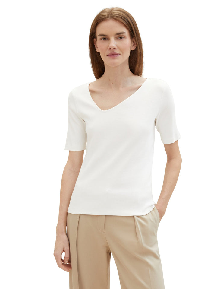 T-shirt with an asymmetrical neckline - White