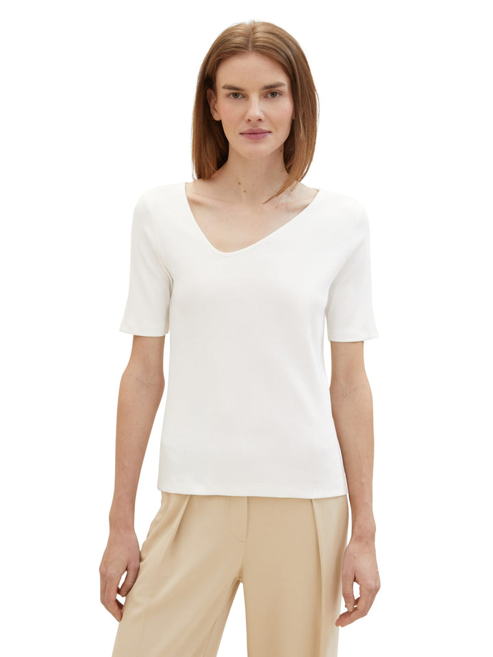 T-shirt with an asymmetrical neckline - White
