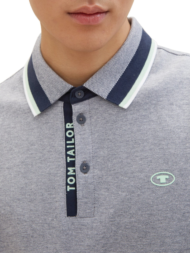 Polo shirt with a piqu&amp;