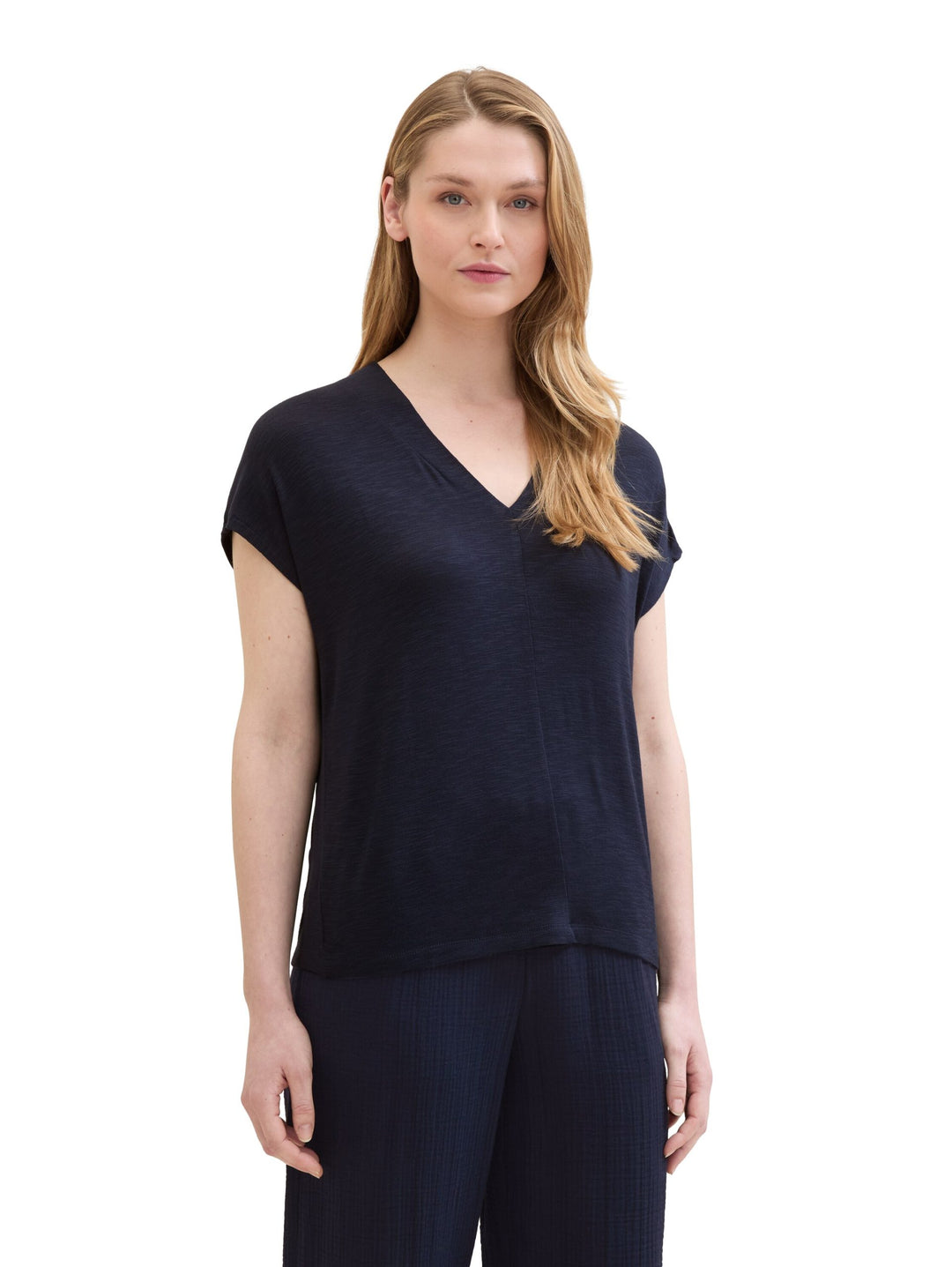 T-shirt with a V-neckline - Blue