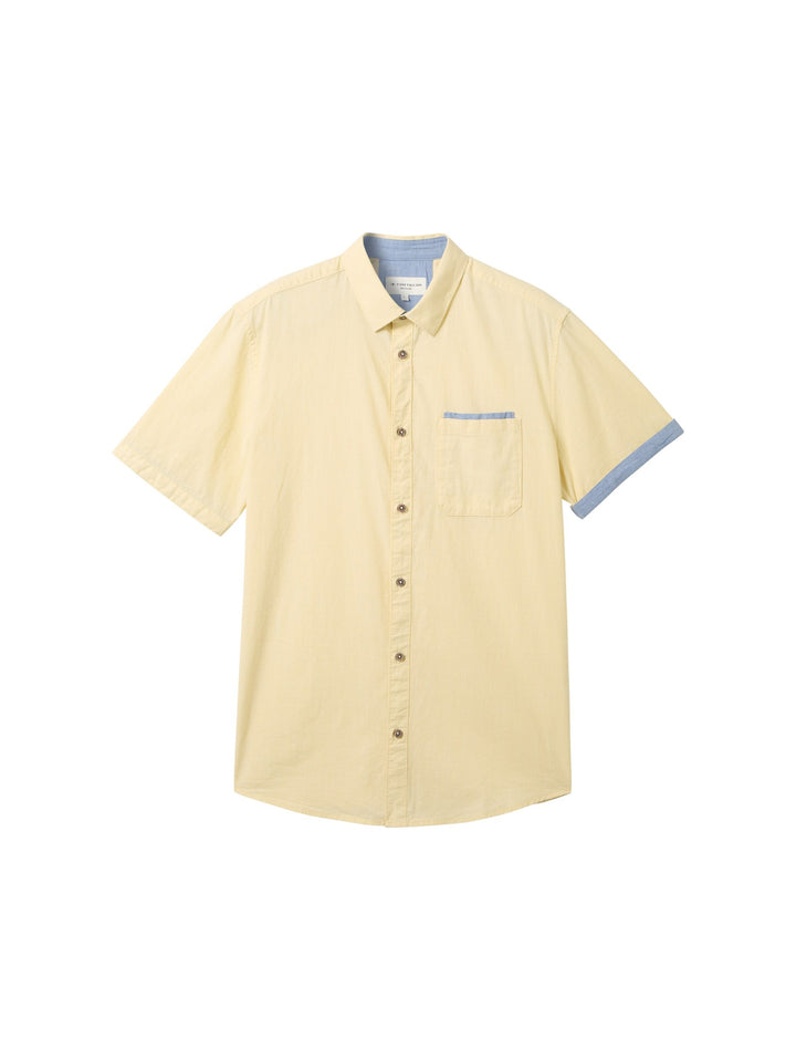 Short-sleeved shirt with a chest pocket - Yellow