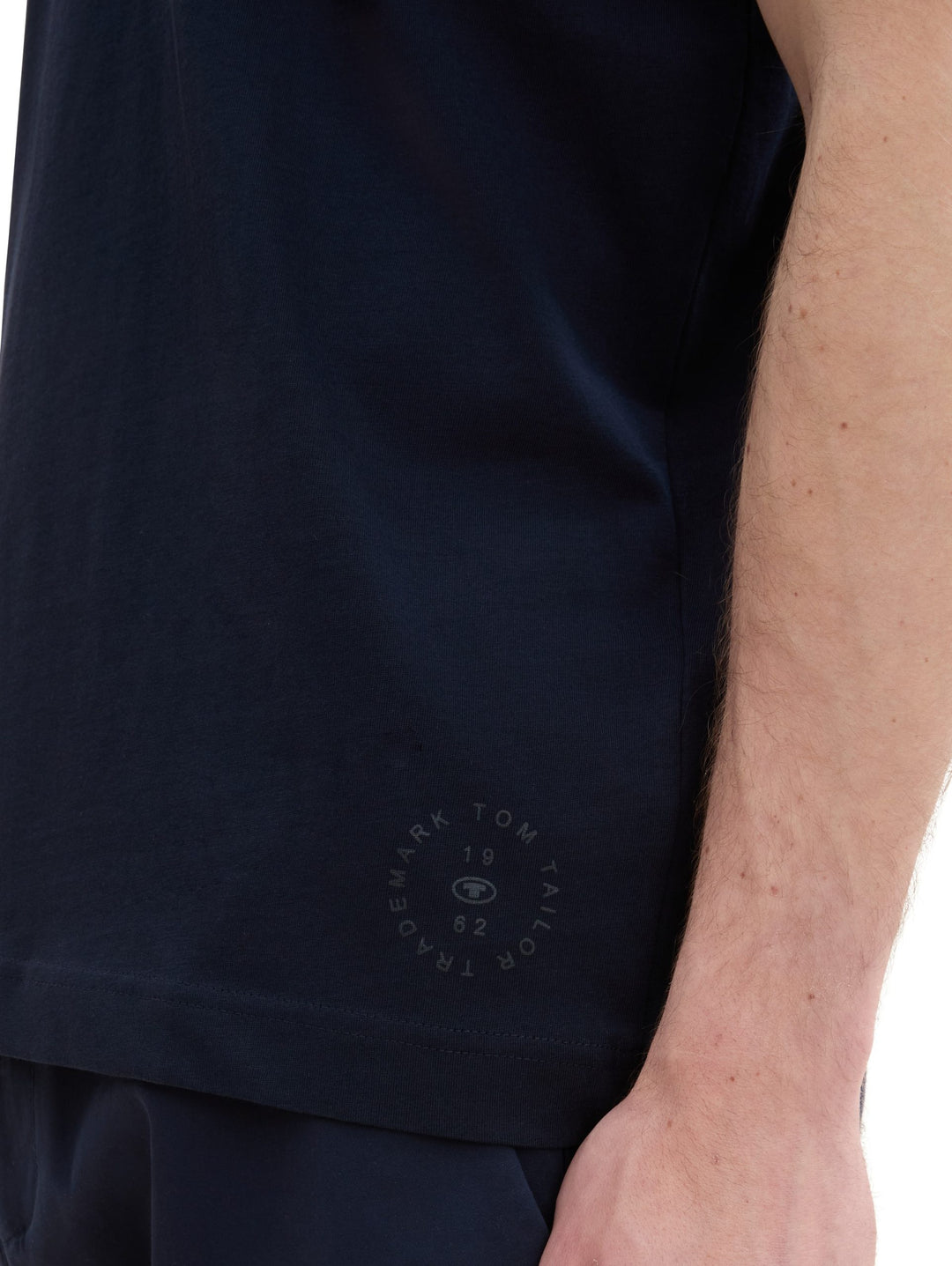 Printed V-Neck T-Shirt - Blue