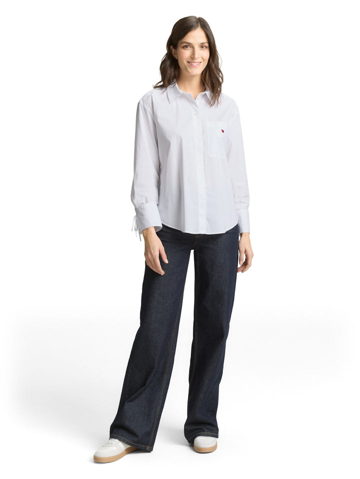 Oversized shirt blouse with heart embroidery - White