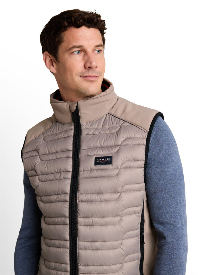 Hybrid Vest - Driftwood Taupe