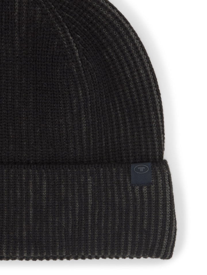 Two Tone Knitted Beanie - Black Grey Twotone