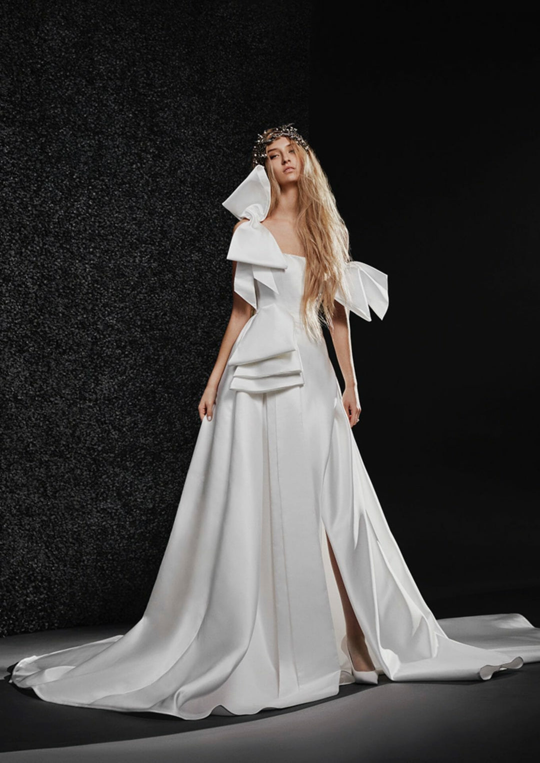 ESTEE - Off White
