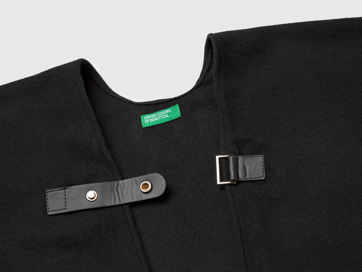 Cape - Black
