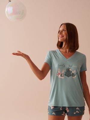 Rabbit Print Super Soft V-neck T-shirt