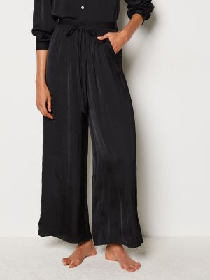 Wide cut satin pajama pants
