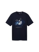 T-shirt with a print