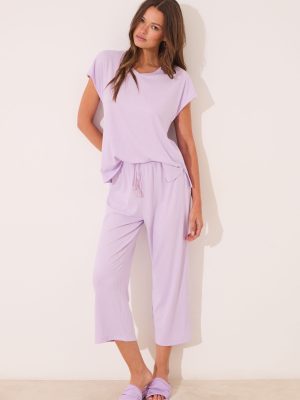 SHORT SLEEVES CAPRI PANT PYJAMA