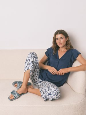 SHORT SLEEVES CAPRI PANT PYJAMA