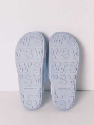 SLIPPERS