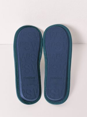 SLIPPERS